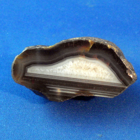 AGATE. Penstock Lagoon, Tasmania. 24x25x50mm (G103)