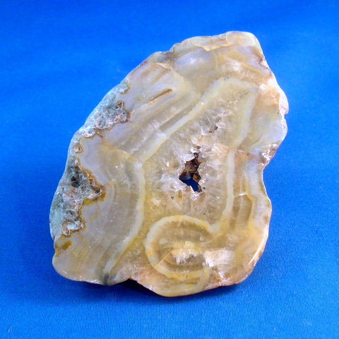 AGATE. Little Swanport, Tasmania. 30x65x105mm (G107)