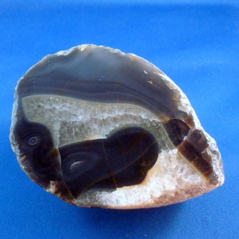 AGATE. Penstock Lagoon, Tasmania. 58x70x105mm (G112)