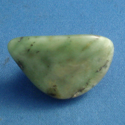 BUTTONGRASS JADE® Tumbled stone. 10x25x40mm (G118)