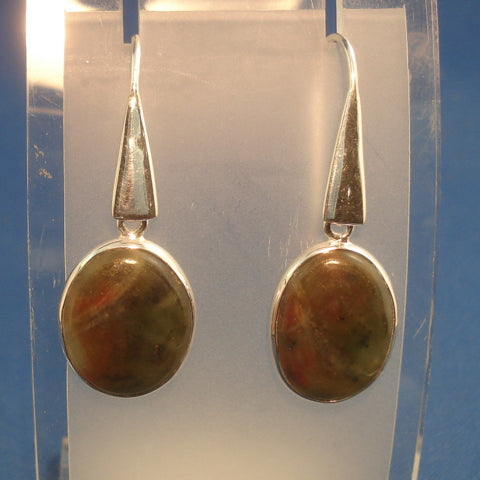 BUTTONGRASS JADE® EARRINGS. (J292)