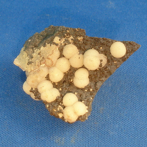 CALCITE. Boral Quarry, Bridgewater, Tasmania. 15x23x30mm (M901)